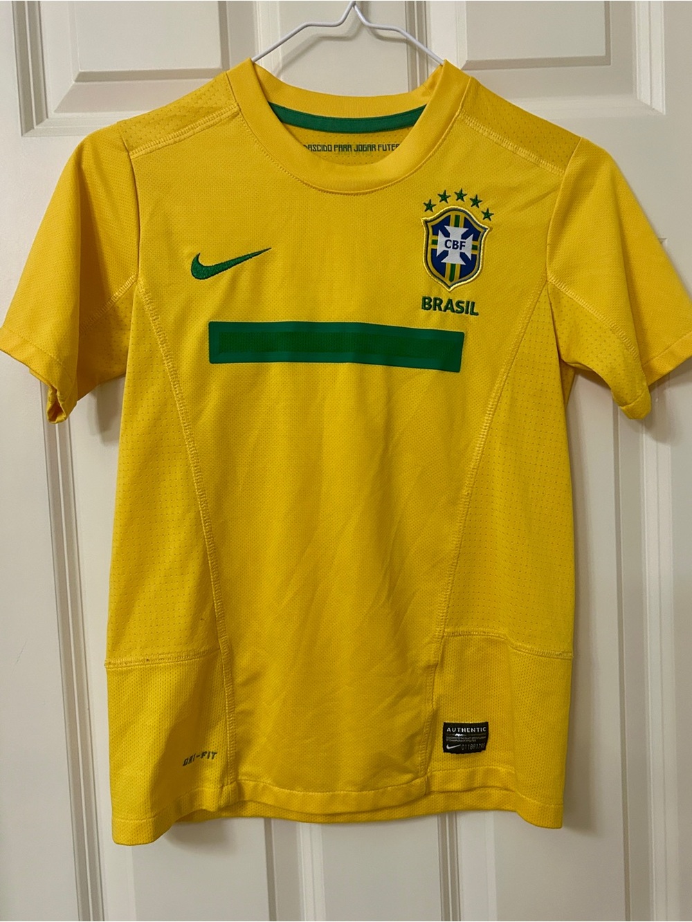 Authentic NWOT 2011-12 NIKE Dri-Fit CBF Brazil Soccer Football Jersey Youth M